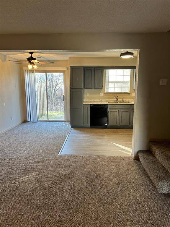 Oak Grove, MO 64075,200 NE Dogwood ST