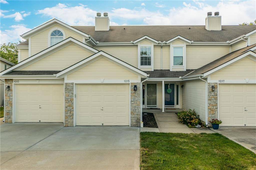 Blue Springs, MO 64014,1215 NW Hidden Ridge CIR