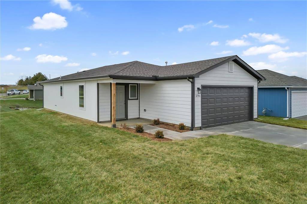 Tonganoxie, KS 66086,394 Park Hill DR