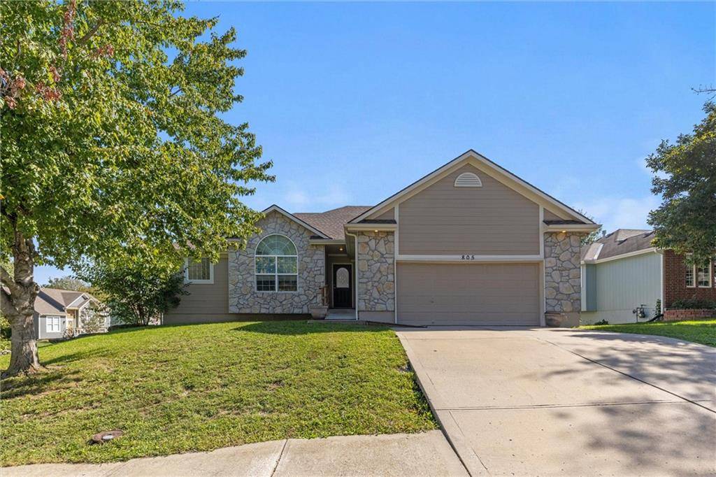 Grain Valley, MO 64029,805 NW Albatross DR