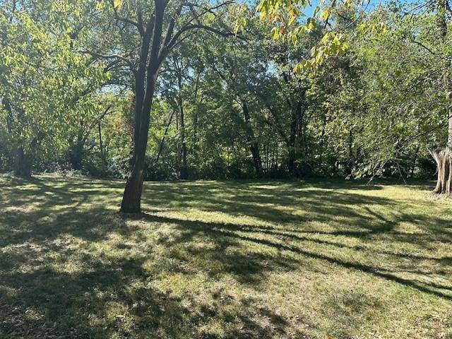 Kansas City, KS 66106,3810 Lust DR