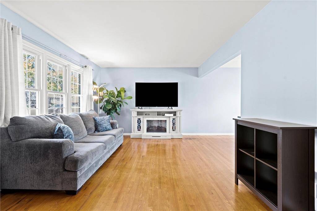 Overland Park, KS 66212,9729 Eby ST