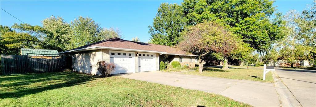 Iola, KS 66749,1516 E Lincoln ST