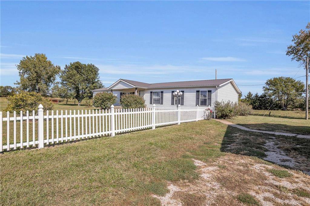 Parker, KS 66072,21103 Devlin RD