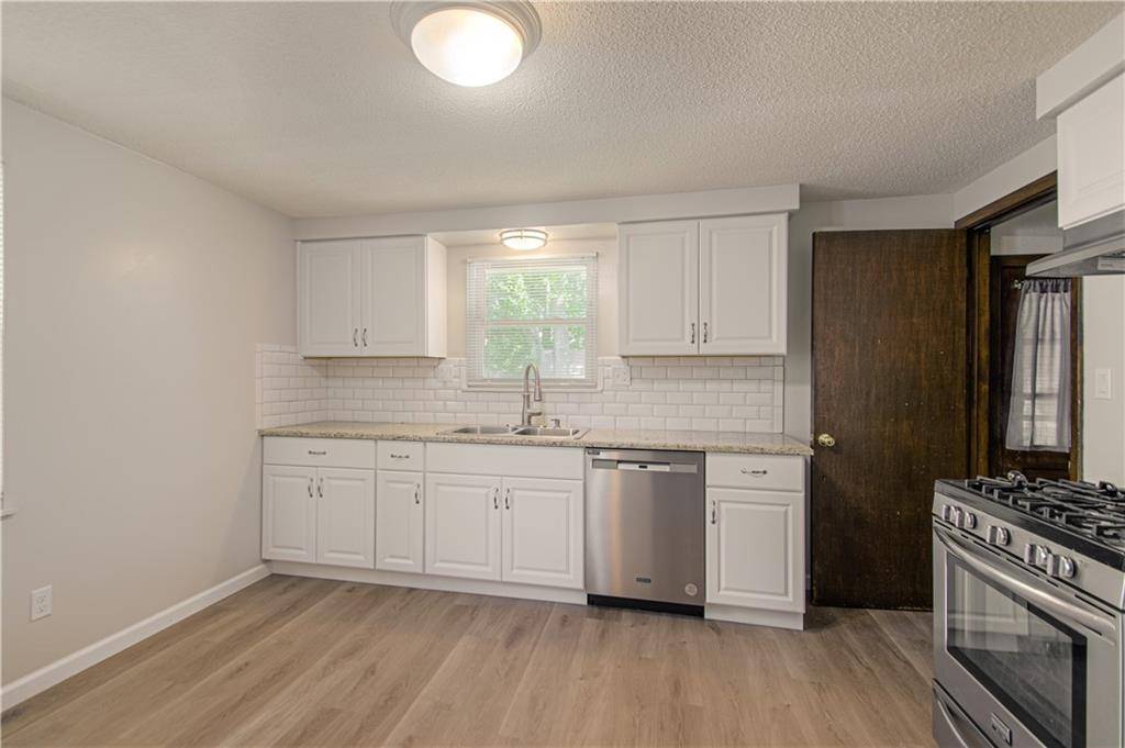 Kansas City, MO 64118,6937 N Hickory ST