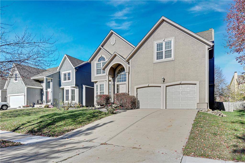 Overland Park, KS 66213,8608 W 127 PL