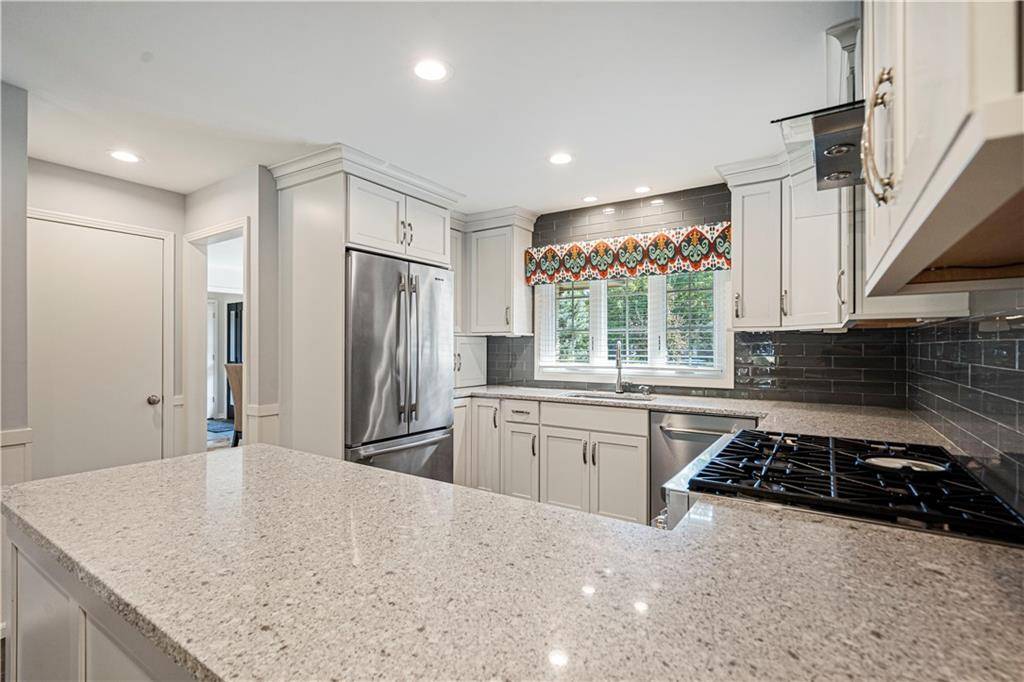 Leawood, KS 66206,3608 W 85th ST