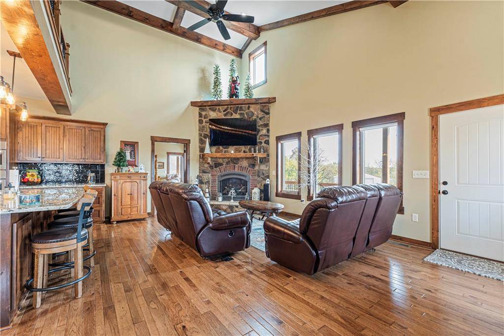 Linn Valley, KS 66040,109 Lakeview LN