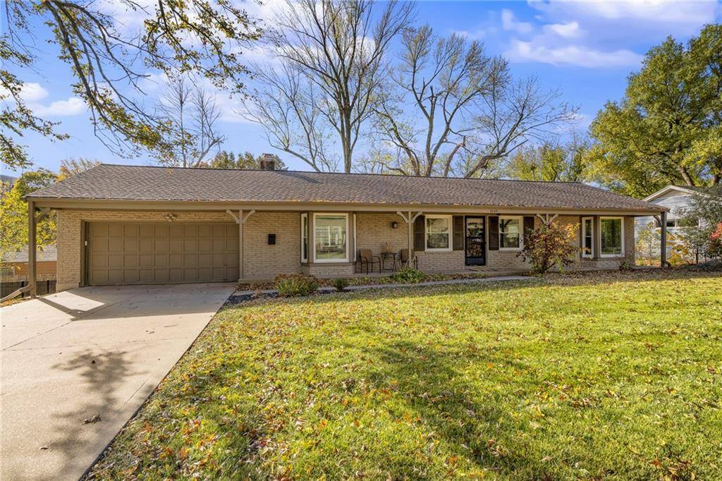 Leawood, KS 66206,2009 W 83RD TER