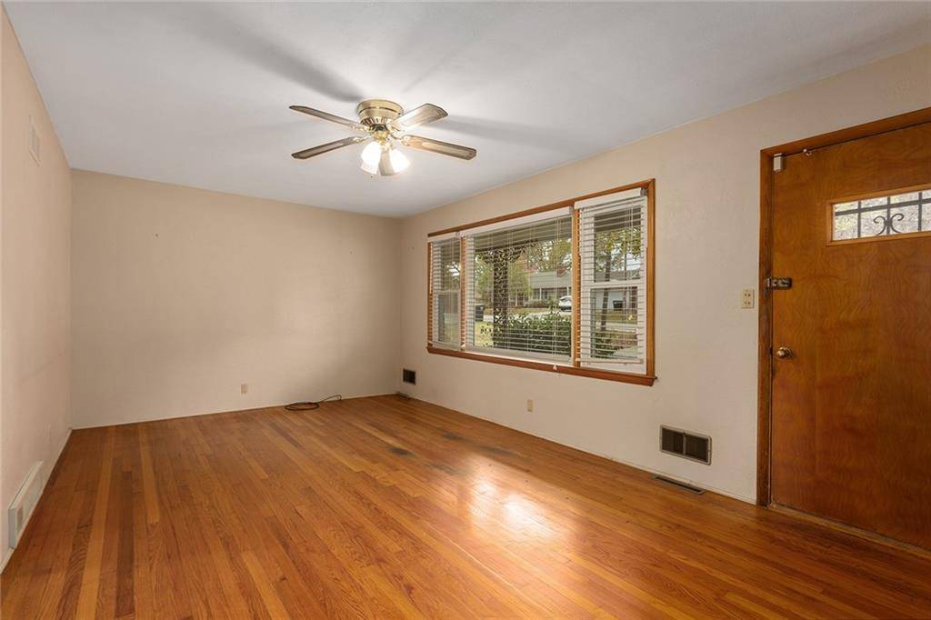 Independence, MO 64052,2931 S Hardy AVE