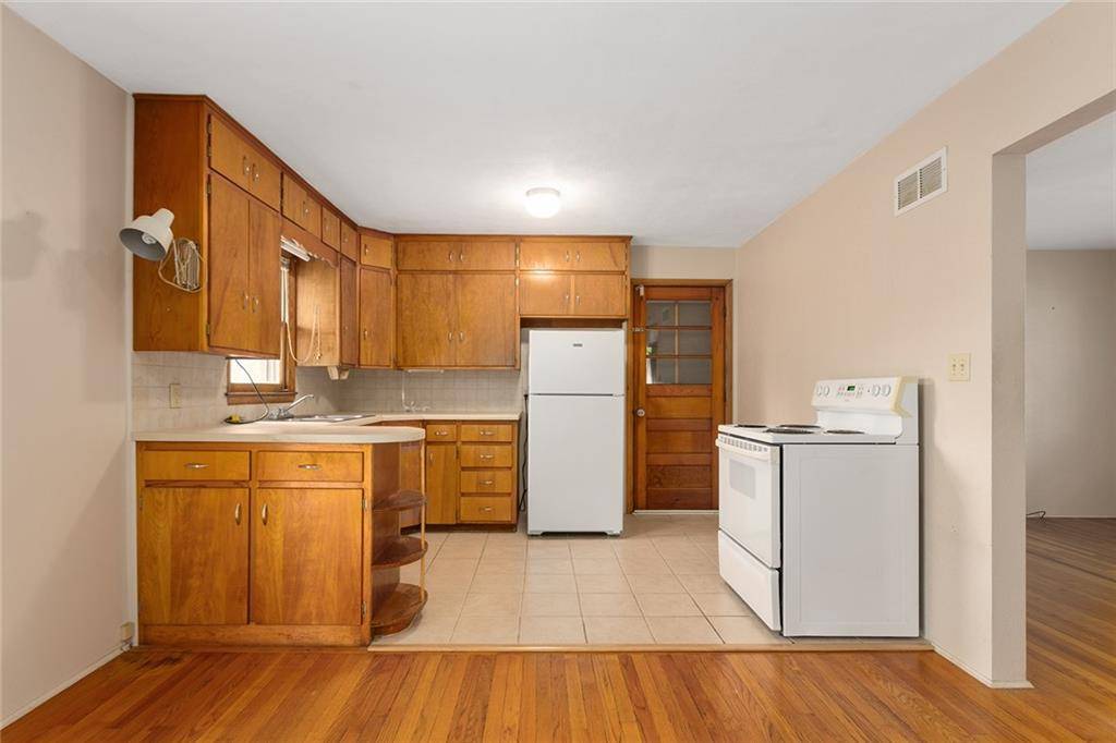 Independence, MO 64052,2931 S Hardy AVE