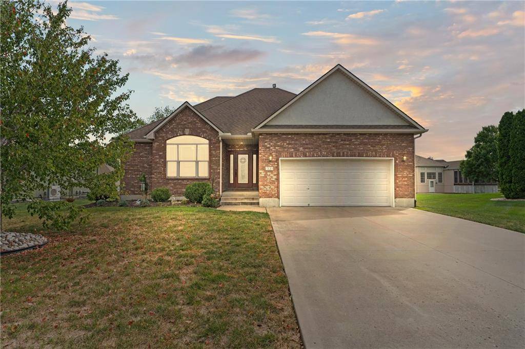 Raymore, MO 64083,709 Bluestem CT