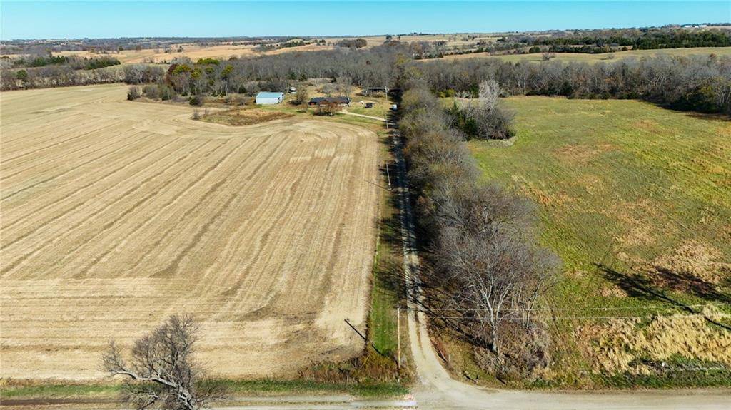 Pomona, KS 66007,147 Osborne RD