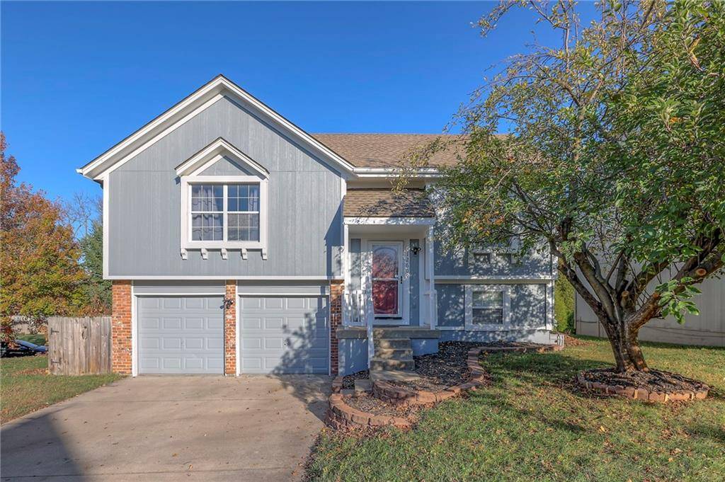 Grandview, MO 64030,12609 Fountain Lake DR