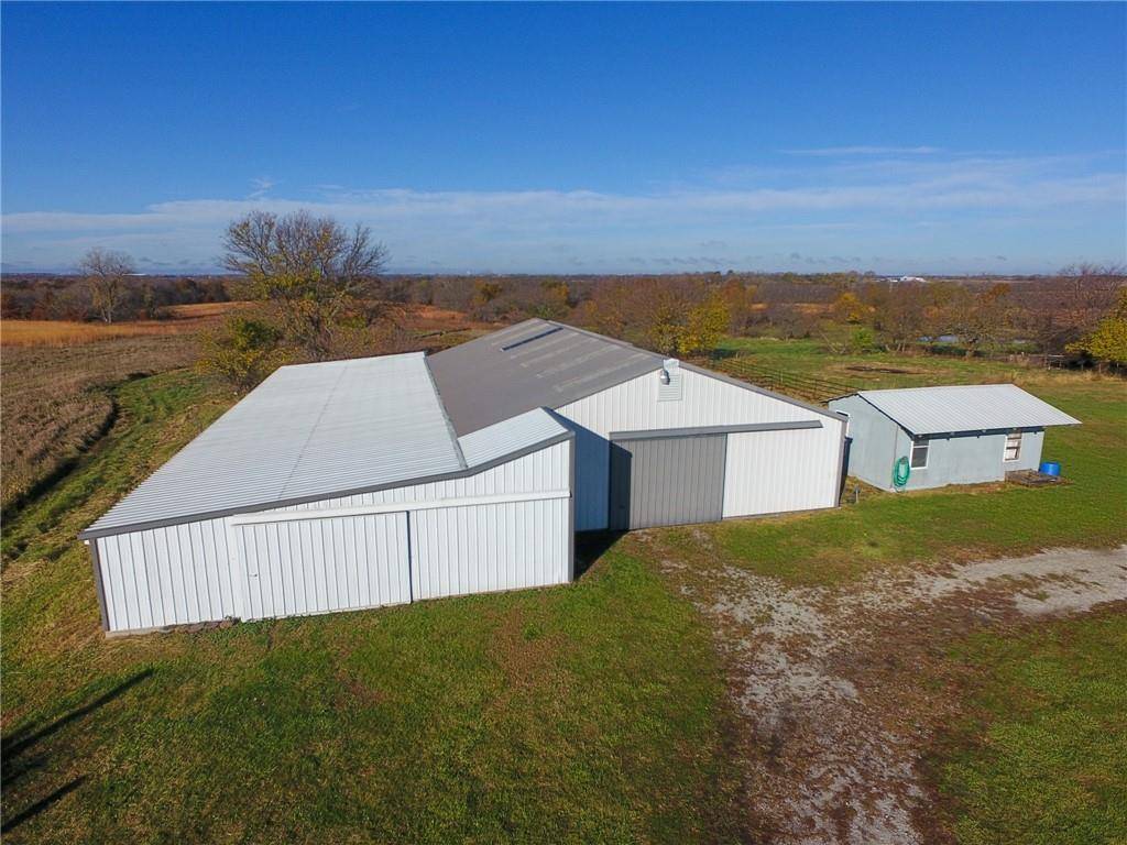 Kidder, MO 64649,9621 NW Grandview RD