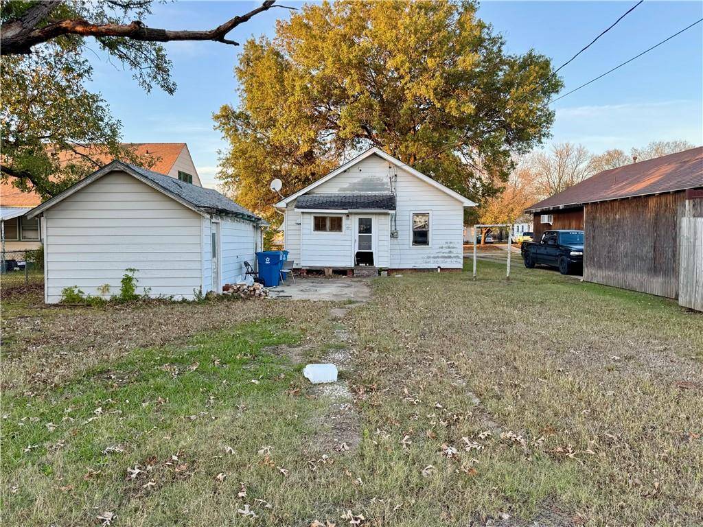 Coffeyville, KS 67337,1317 W 2nd ST