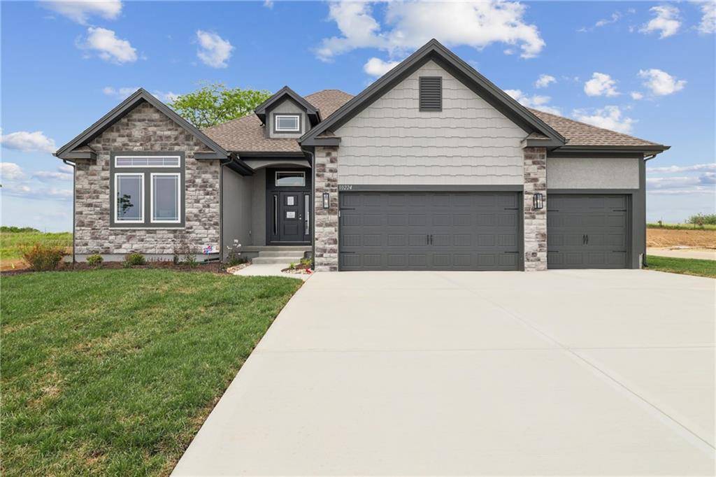 Kansas City, MO 64156,7000 NE 102nd CT