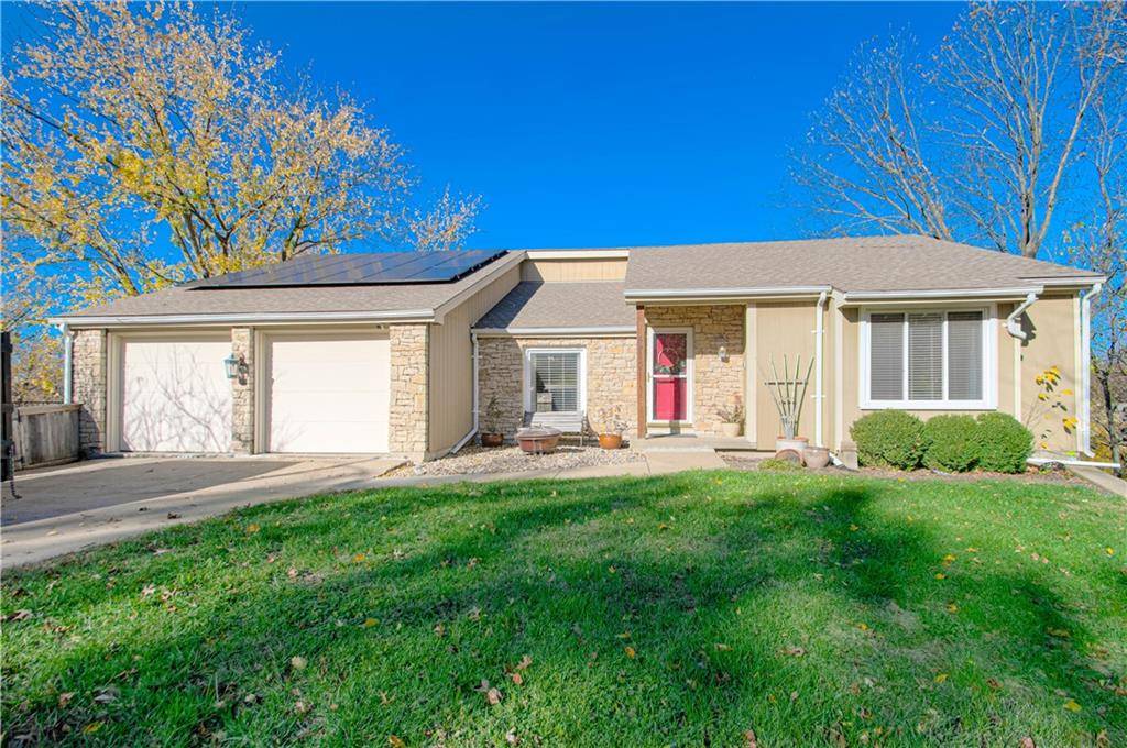 Shawnee, KS 66216,6916 HALLET DR