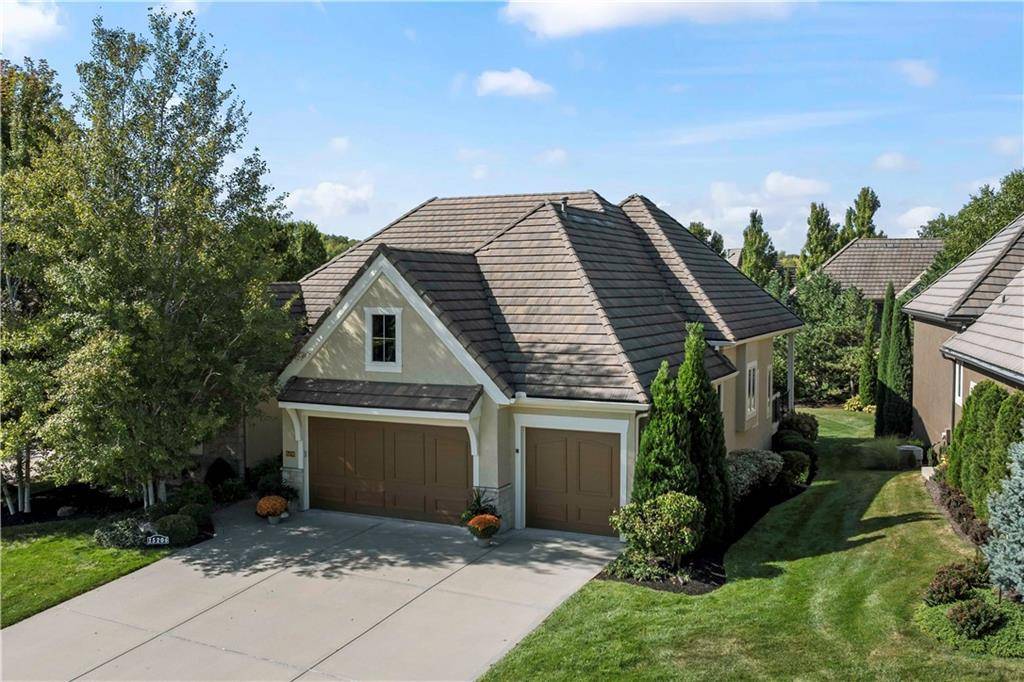 Leawood, KS 66224,15206 CATALINA ST