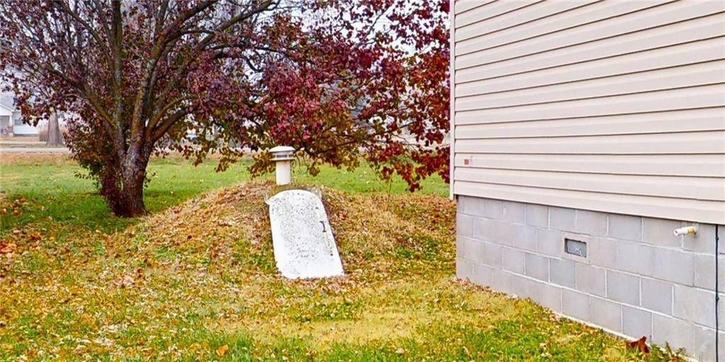 Moundville, MO 64771,422 E Elm ST
