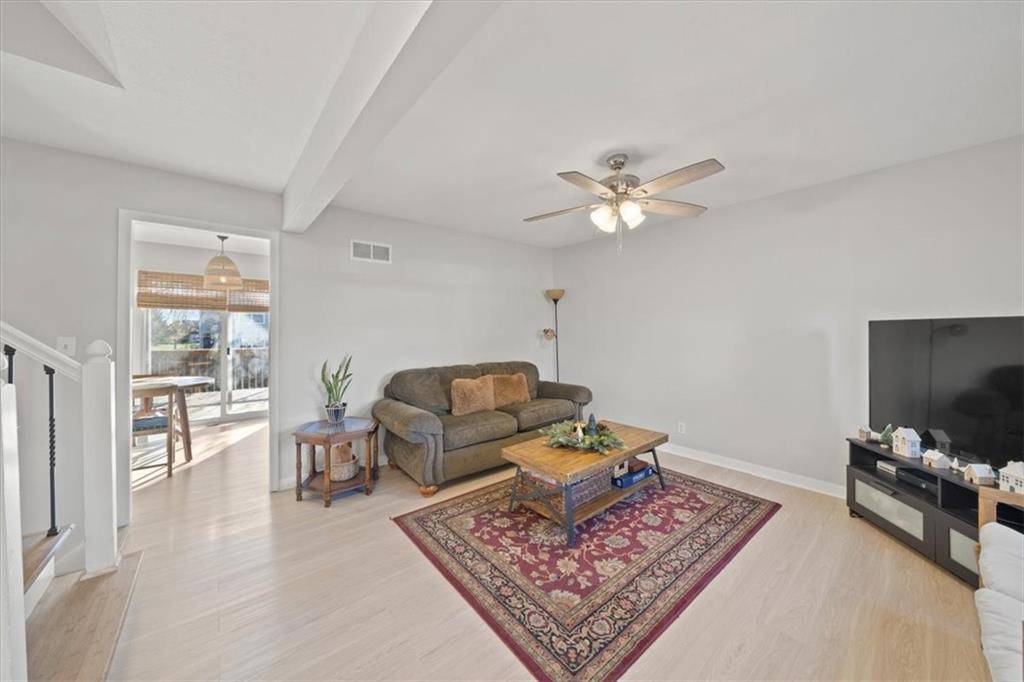 Gardner, KS 66030,845 Pinewood ST