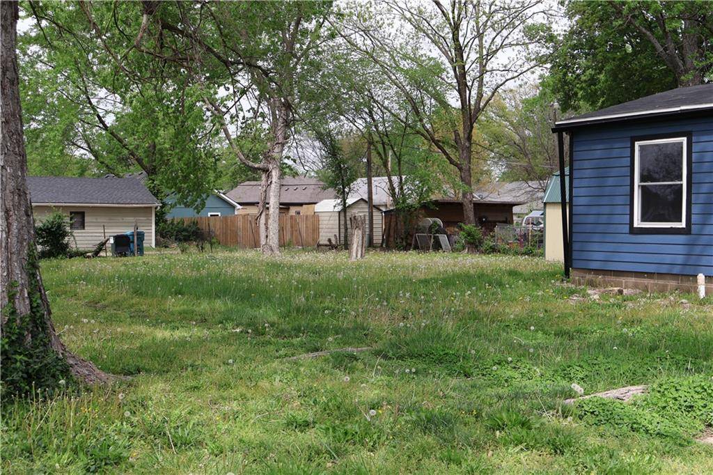 Osawatomie, KS 66064,738 Pacific AVE