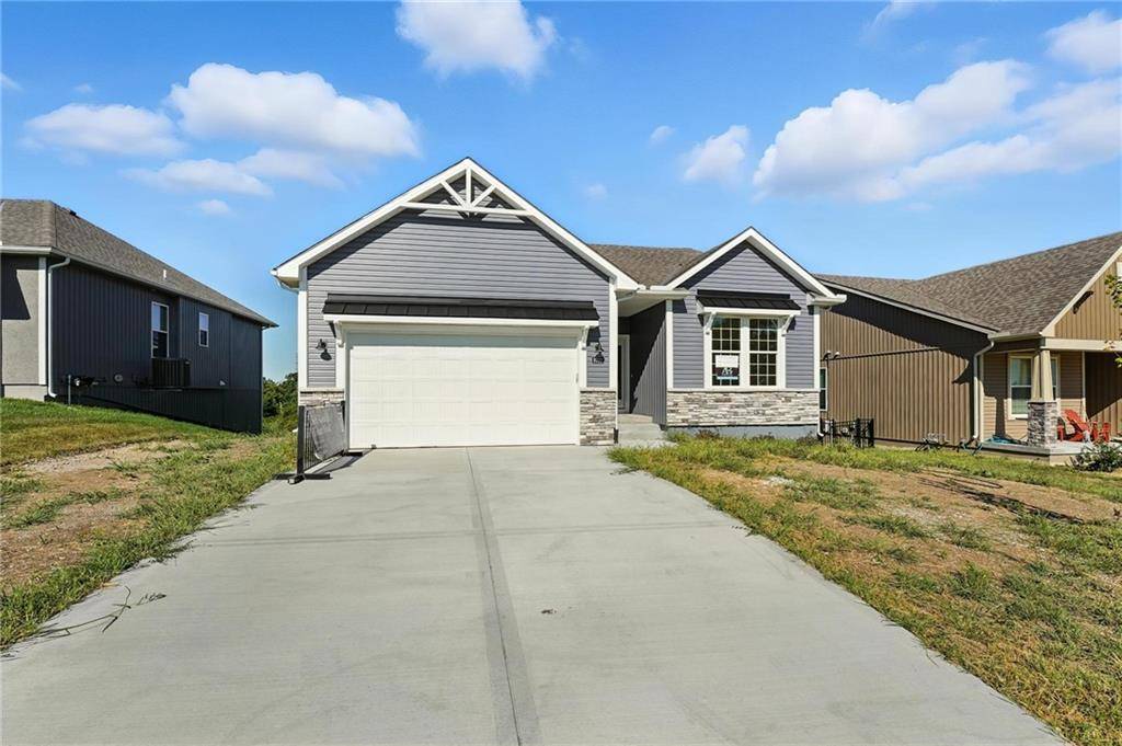 Kansas City, MO 64154,9702 N Amoret AVE