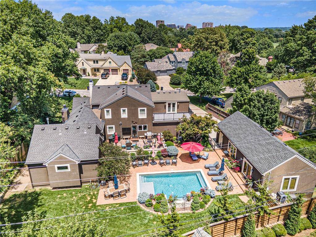 Kansas City, MO 64112,821 W 54th TER