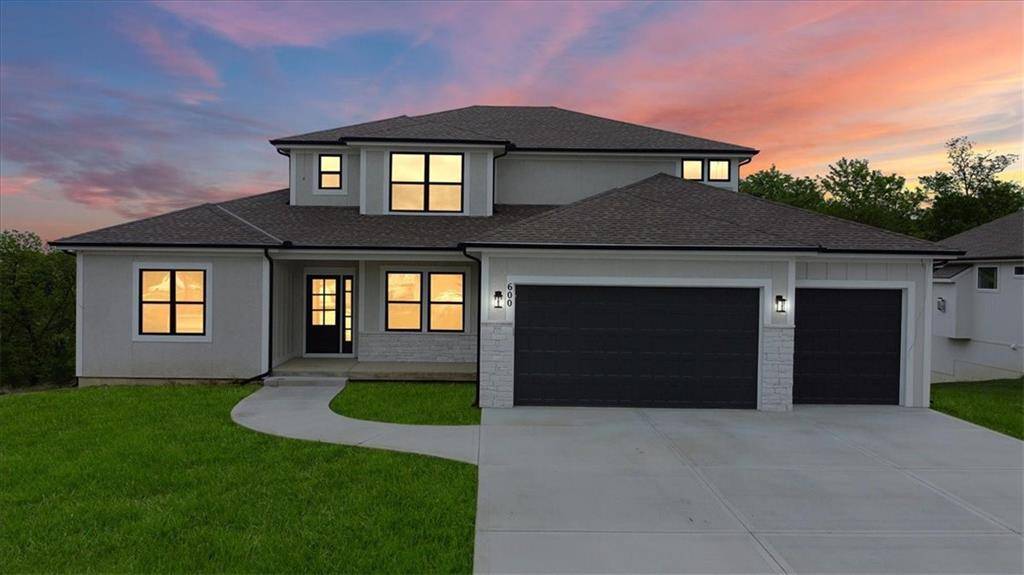 Smithville, MO 64089,502 Blackhawke DR
