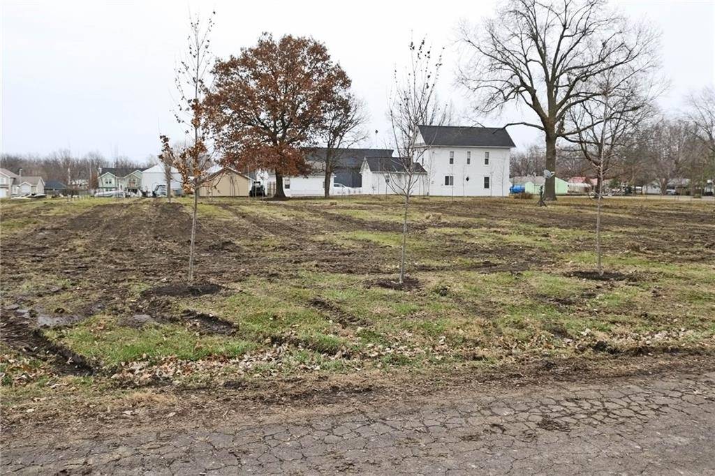 East Lynne, MO 64743,502 Pennsylvania AVE
