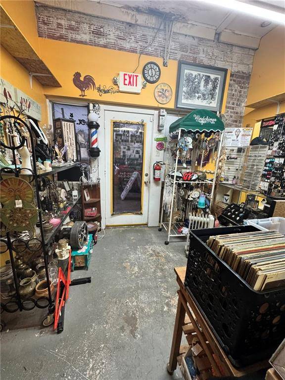 Paola, KS 66071,3 N Silver ST
