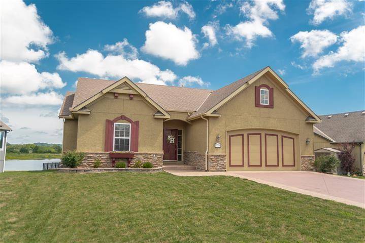 Tonganoxie, KS 66086,22238 W Sycamore ST