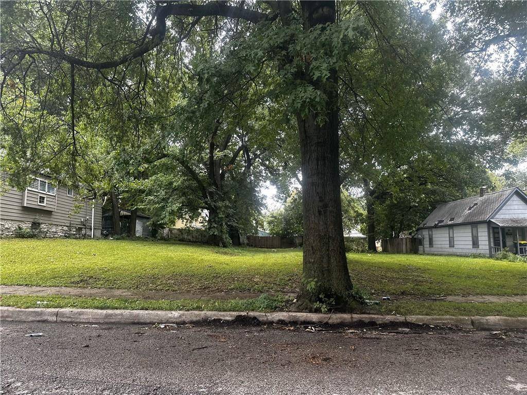 Kansas City, MO 64124,3829 Thompson AVE