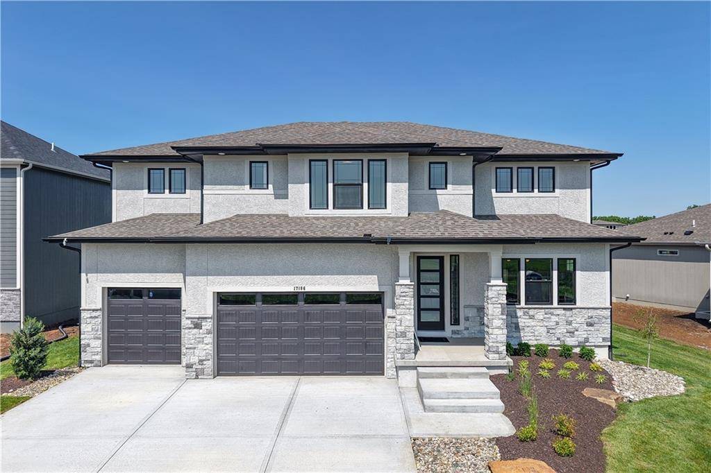 Olathe, KS 66062,17186 S Heatherwood ST