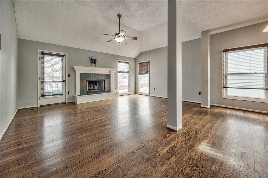Olathe, KS 66062,14923 S SUMMIT ST