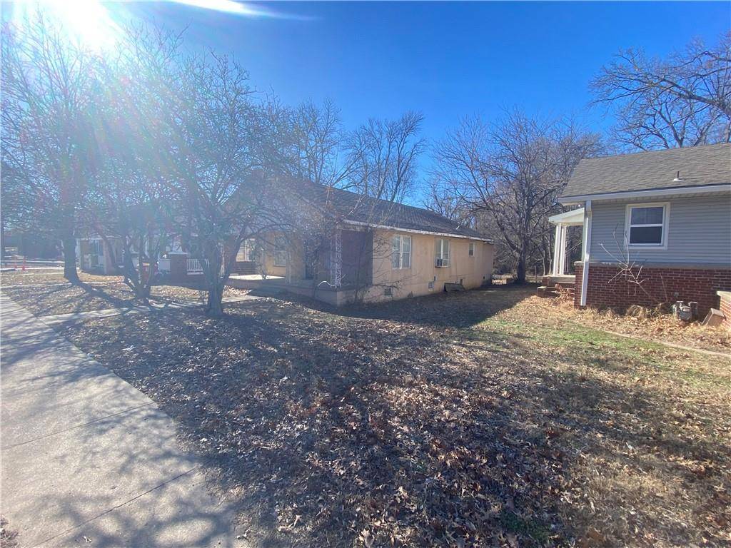 Pittsburg, KS 66762,2020 S Broadway ST