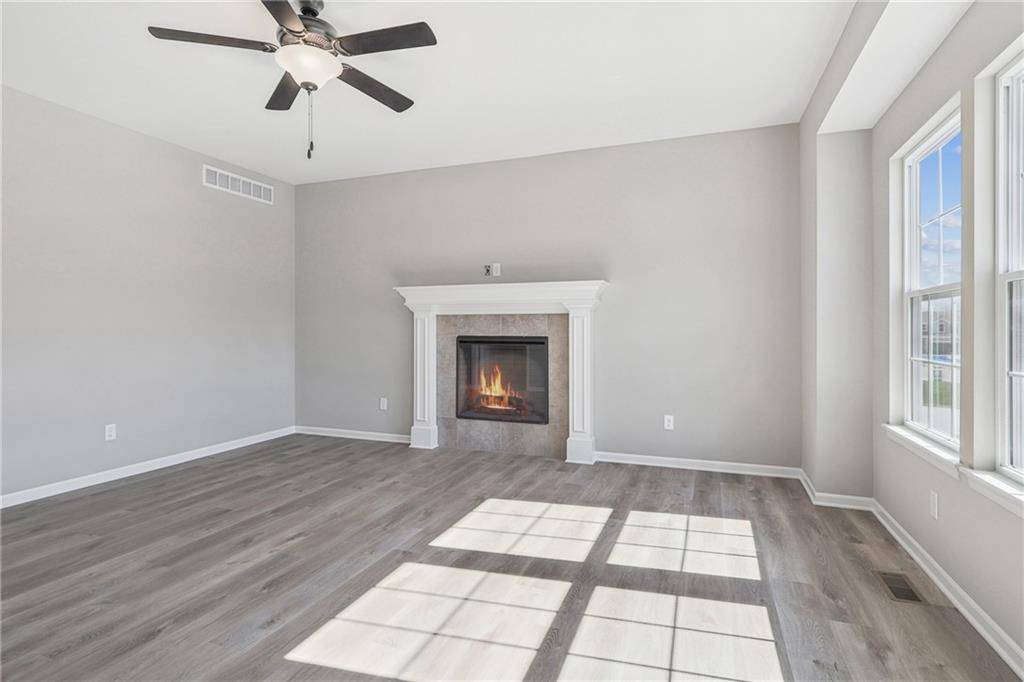 Belton, MO 64012,704 Summer Dawn CIR