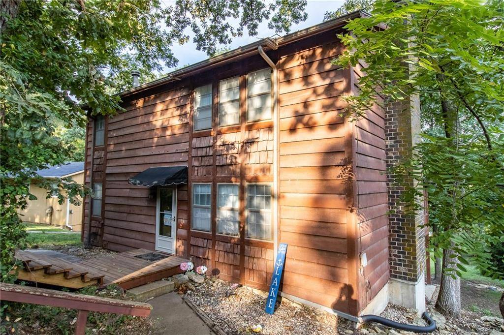 Mclouth, KS 66054,4977 Saratoga DR