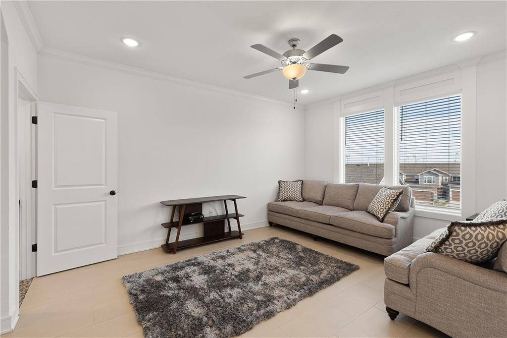 Kansas City, MO 64152,7369 Aaron ST