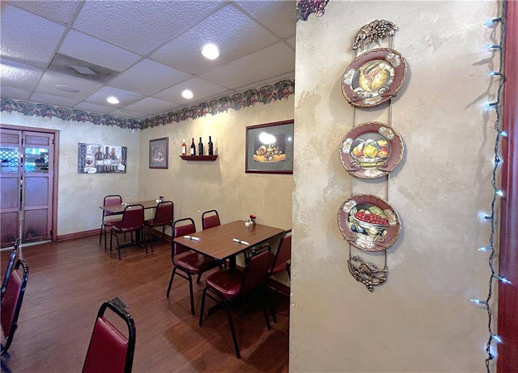 Kearney, MO 64060,123 E Washington ST