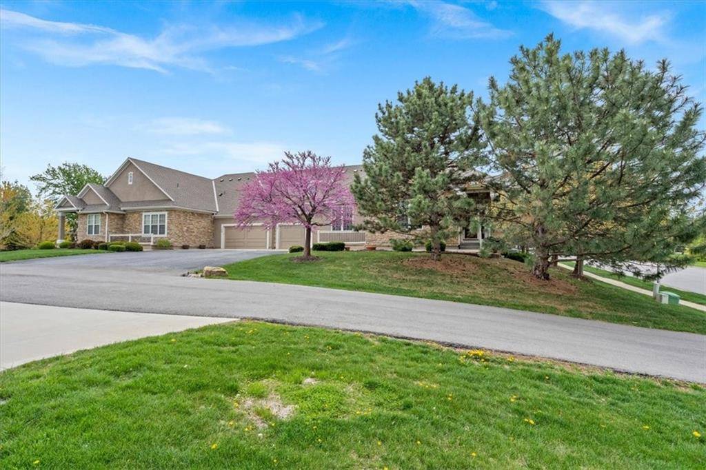 Olathe, KS 66061,11545 S Bell Court DR #101