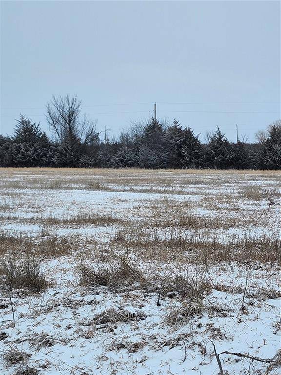 Linn Valley, KS 66040,10 Falcons Roost DR