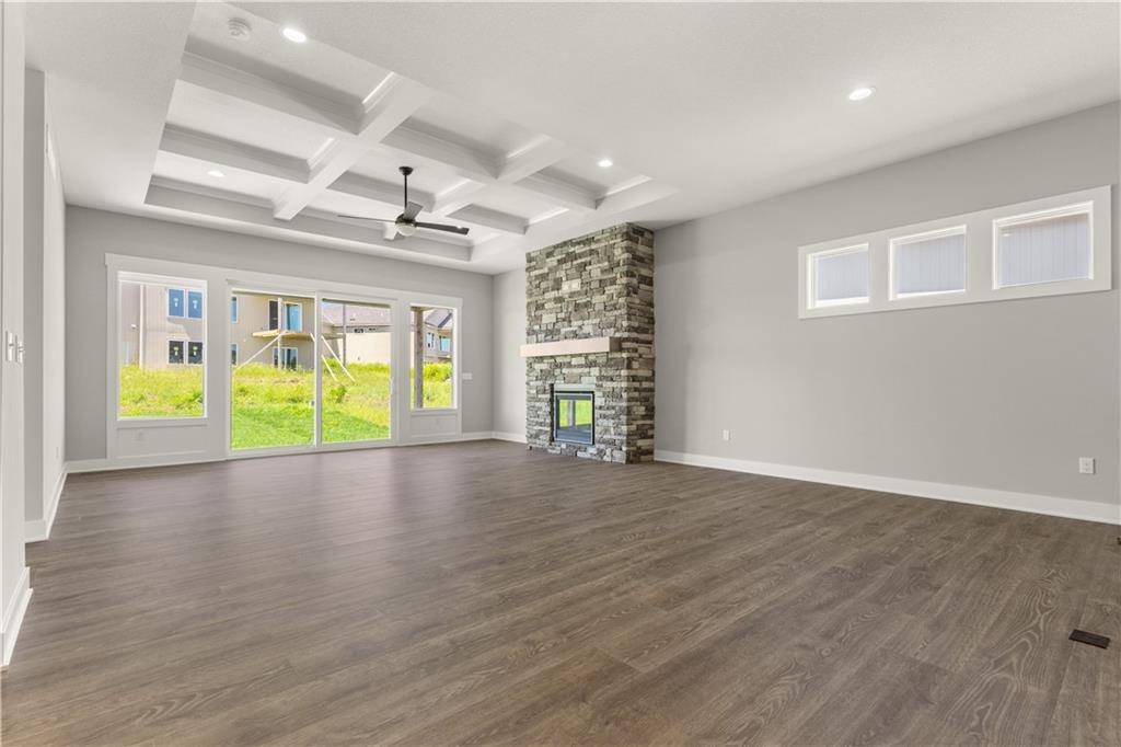 Olathe, KS 66062,17178 S Heatherwood ST