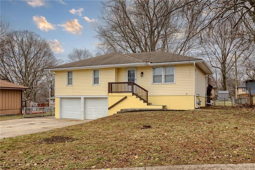 Oak Grove, MO 64075,215 SW 19th ST