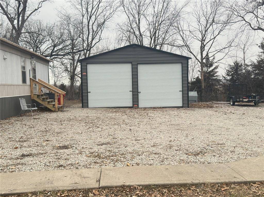 Independence, MO 64058,22410 E courtney atherton RD