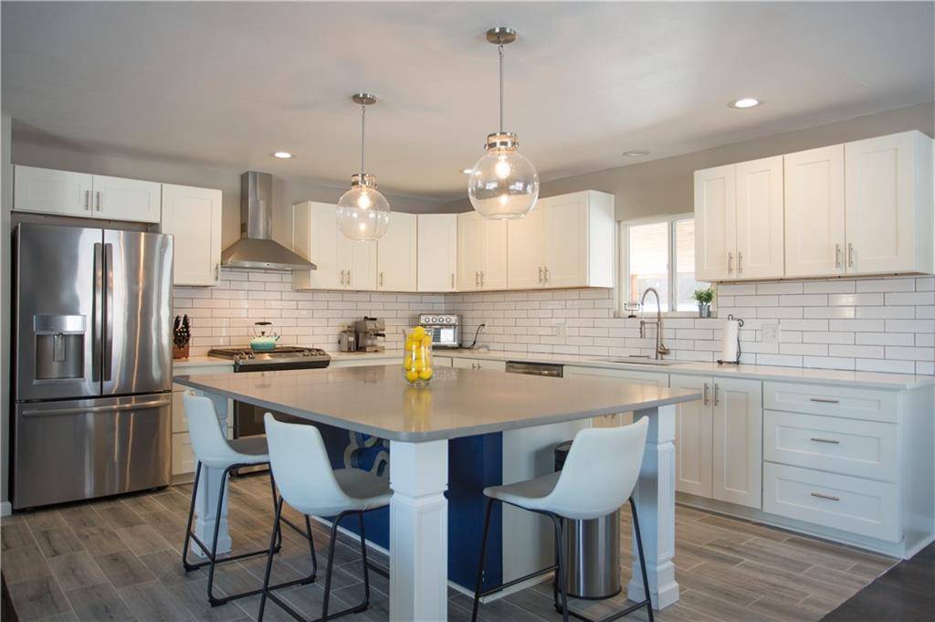 Overland Park, KS 66207,9900 Linden ST