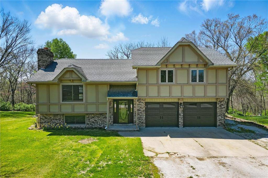 Excelsior Springs, MO 64024,105 Ravenwood DR