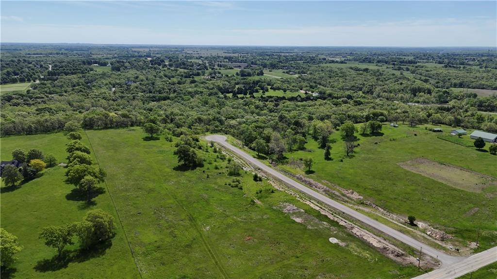 Stilwell, KS 66085,5375 W 188th TER