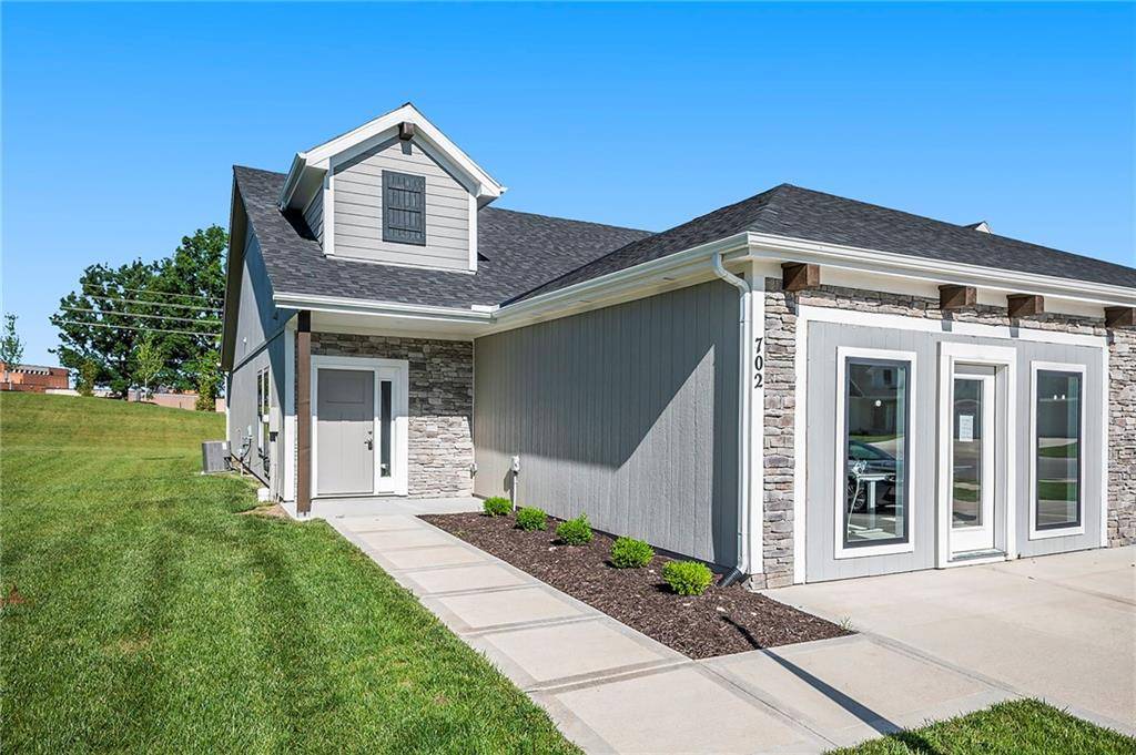 Smithville, MO 64089,702 Ridge DR