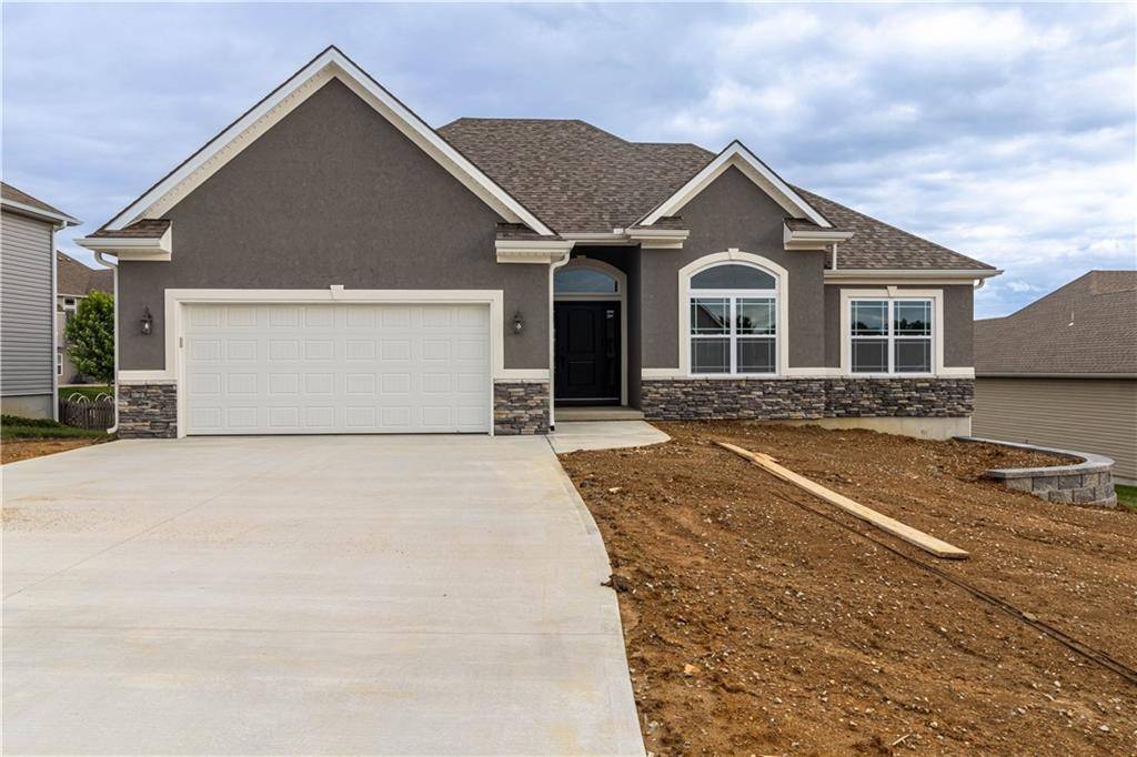 St Joseph, MO 64505,13942 Dakota CT